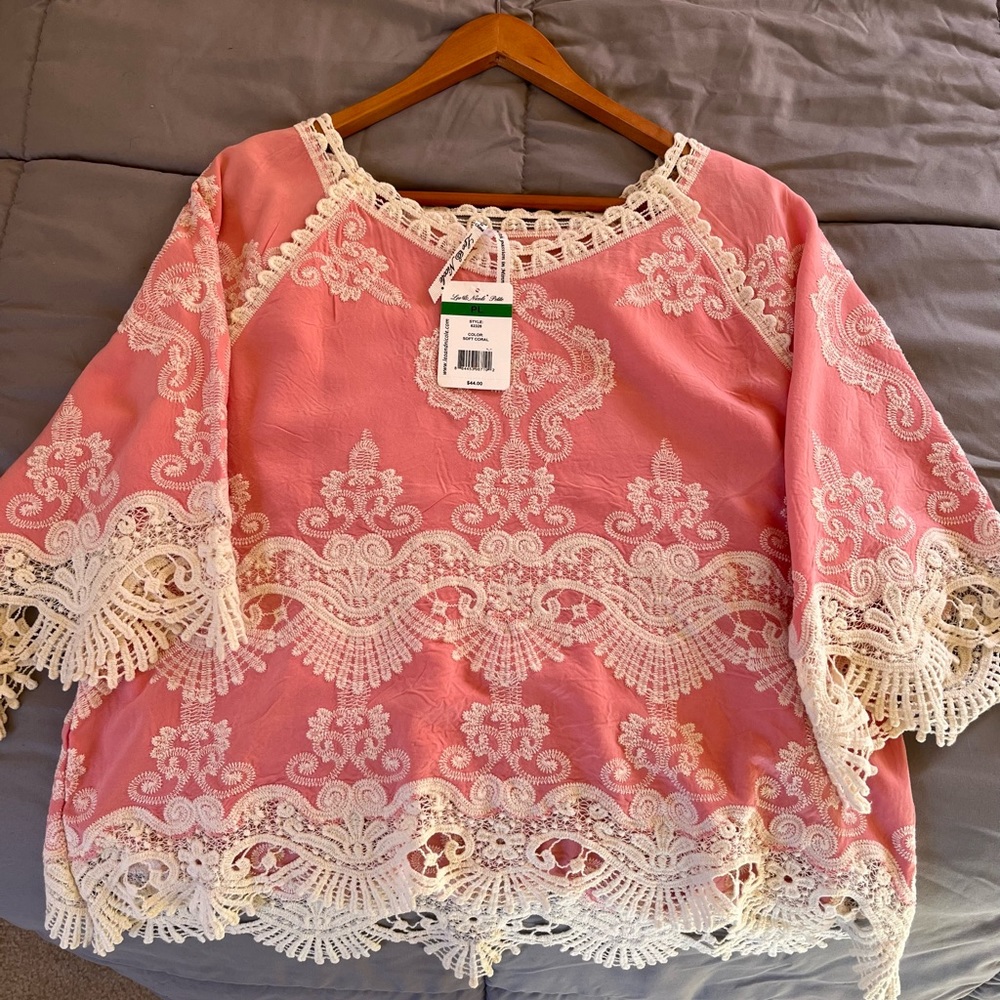 NWT LeoandNicole Soft Coral PL Top